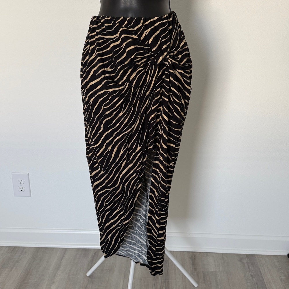 Forever 21 Black and Tan Zebra Print Midi Skirt